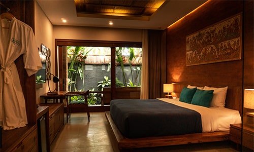 Rooms & Apartment